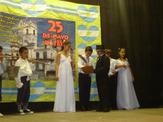 Acto 25 de Mayo